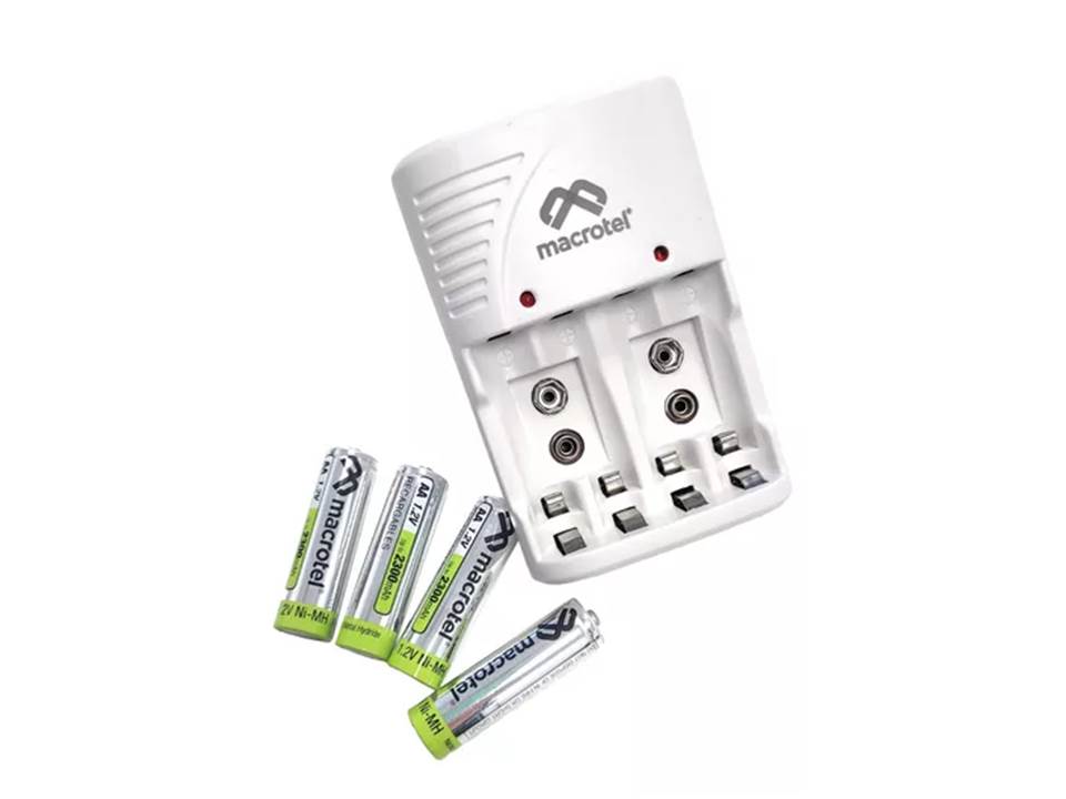 CARGADOR MACROTEL AA/AAA/9V CON 4 PILAS AA 2300MAH