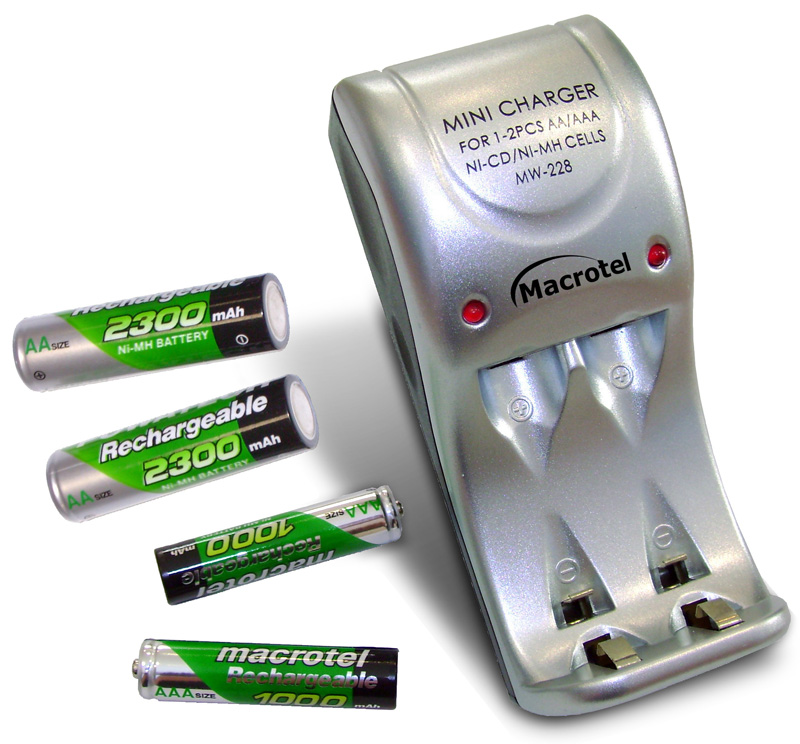 CARGADOR DE PILA MACROTEL AA/AAA/9V CON 2 PILAS AA 2300mAh Y 2 AAA 1000 mAh